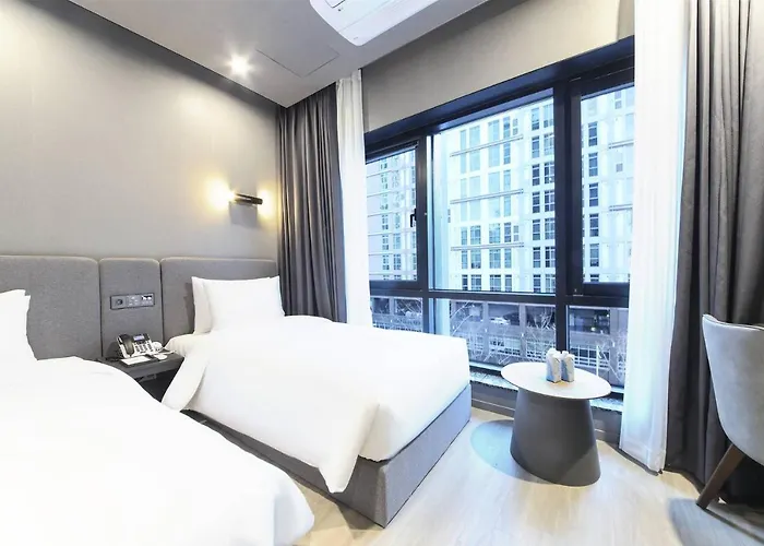 The Metro Hotel Busan